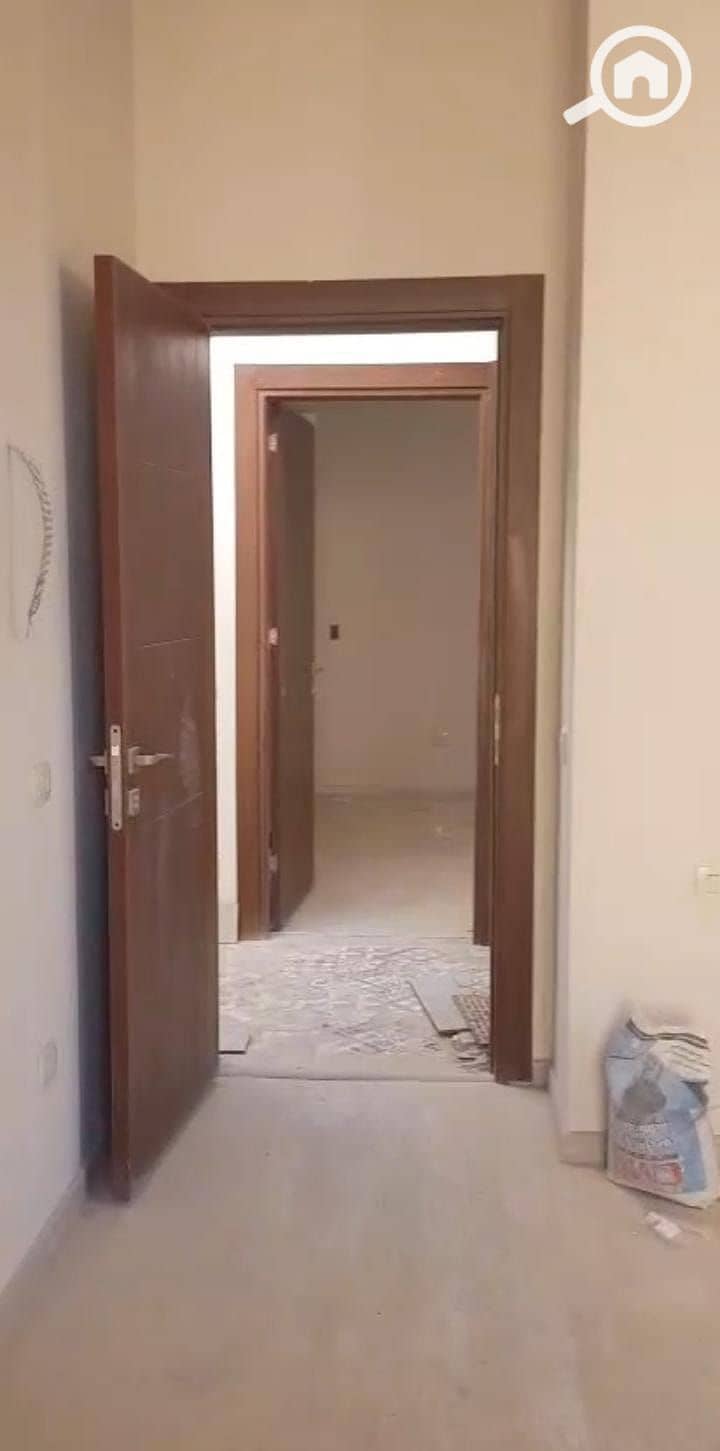 Fifth District, Second Area, New Cairo, villas close to the British International College - Mehr