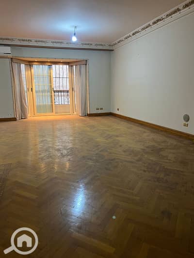 فلیٹ 4 غرف نوم للايجار في سابا باشا، الإسكندرية - IMG_8455. jpeg