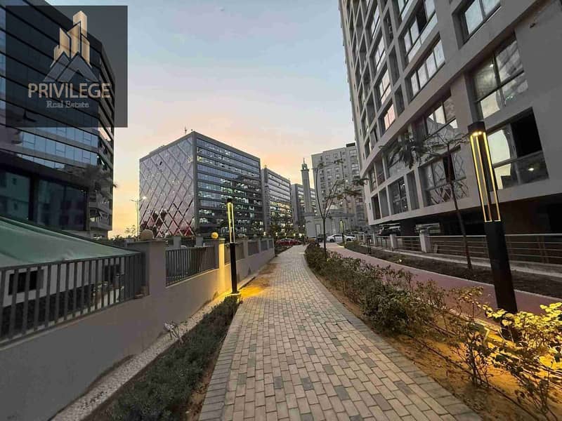 For sale: a 78m studio in One Katameya, by El-Morshedy, Maadi Circular. Special price - installment continuation. – pohled 3