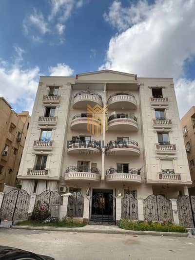 3 Bedroom Flat for Sale in Sheikh Zayed, Giza - WhatsApp Image 2026-02-26 at 2.00. 09 PM. jpeg