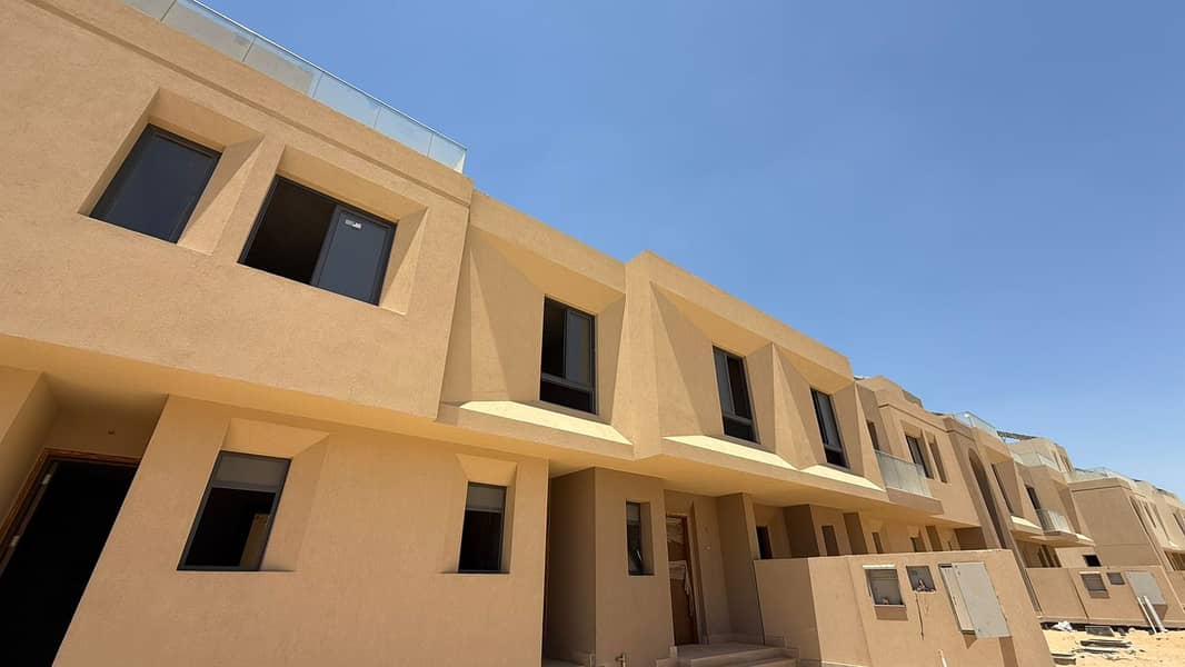 Townhouse Middle for Sale | VYE – SODIC | Ready to Move - Widok 3
