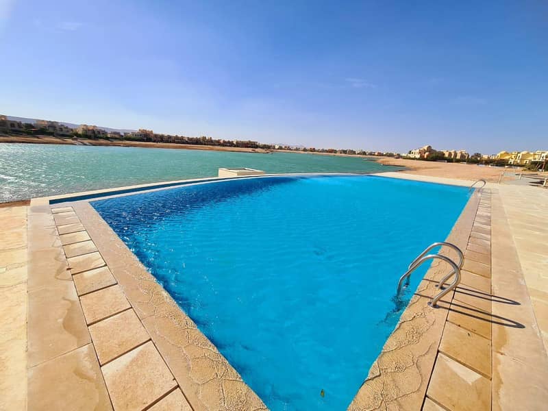 4 Bedrooms 200 sq.M Townhouse for sale 30,000,000 EGP in Tawila, Gouna, Red Sea