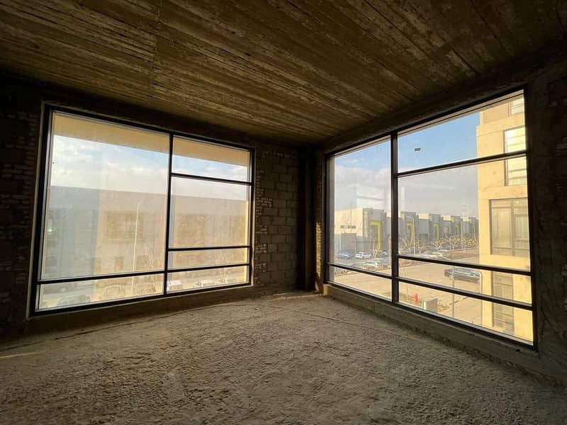 Administrative Office for Sale in Marakez Mindhaus Strip (New Cairo) !! corner and prime location - Ansicht 3