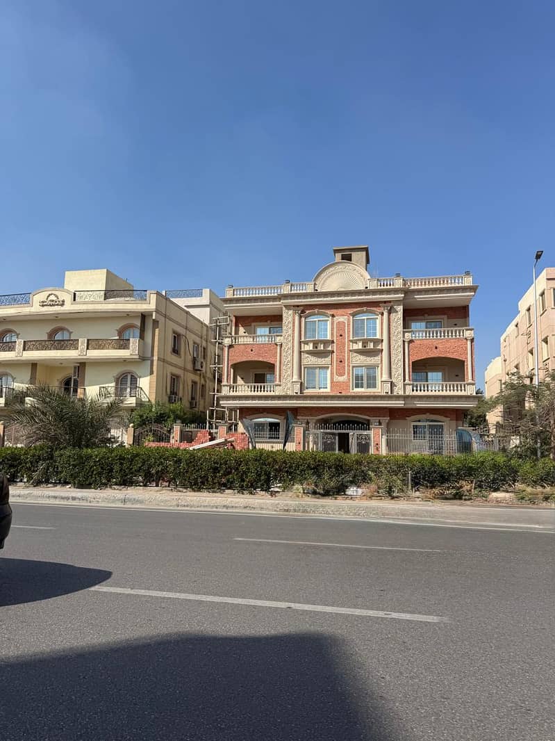 3 Bedrooms 200 sq.M Apartment for sale 6,950,000 EGP in El Banafseg 11, 1st Settlement, New Cairo, Cairo