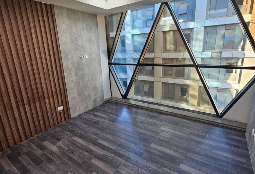 office 120SQM For Rent on North 90th Street Direct, Fully Finished in Cairo Business Plaza - Bild 3