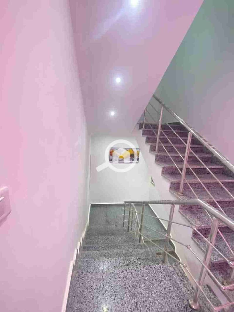 16 195647. jpg