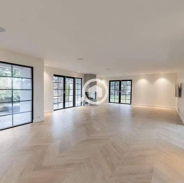 APARTMENT for sale in Zomra Compound on North 90th Street, directly wall-to-wall with Al Marasem and Palm Hills, in the heart of Golden Square. - Widok 2