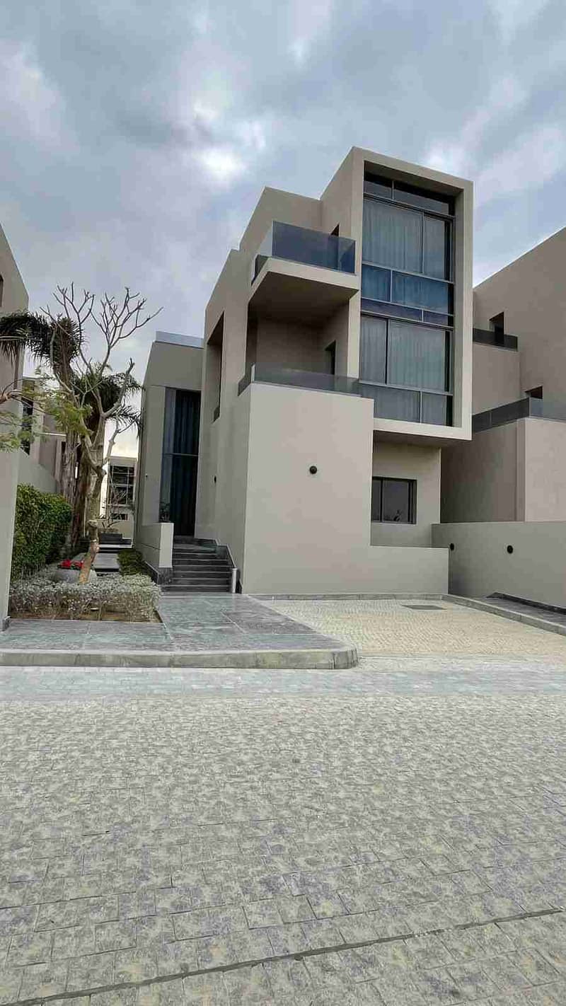 Villa for sale in fifth settlement in water way Ready for Viewing this photos from real  • Unit Type: twinhouse • Built-up Area: 360m² • Location: Waterway Compound – New Cairo • Status: Ready for viewing  Project Features:  Prime location in the heart of - Ansicht 5