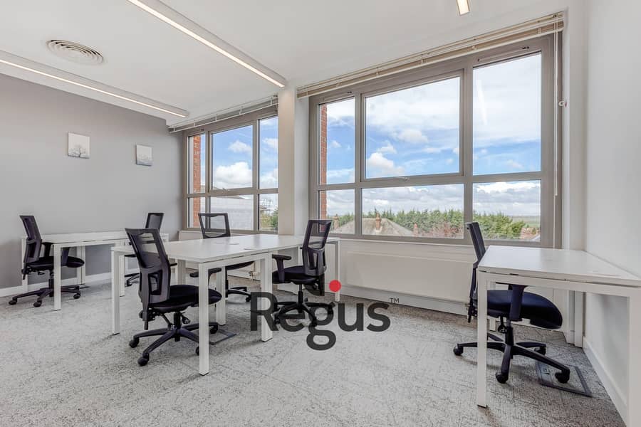 9 Regus Civic Building 5851 Epping UK Large Office 1. jpg