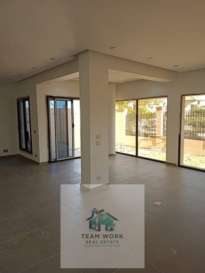 4 Bedroom Villa for Sale in Sheikh Zayed, Giza - 894bea7b-3a2a-4ef3-a2f4-5af2bfed5400. jpg