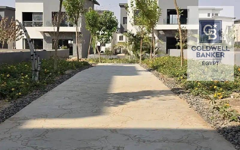 Townhouse 185sq m + 25 sq m garden for sale in a prime location and with modern designs within Creek Town Compound-Fifth Settlement-New Cairo-3bedroom - Ansicht 4