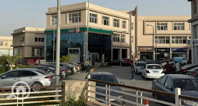 60 sqm shop for sale ready to move on the main façade in El Karma 4, Sheikh Zayed, near Beverly Hills and Al Nozha Street - Widok 3