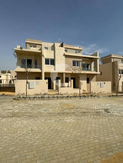 3 Bedroom Twin House for Sale in 6th of October, Giza - 3bc14cfb-f47a-4069-87b1-4fb67243fa1a. jpg