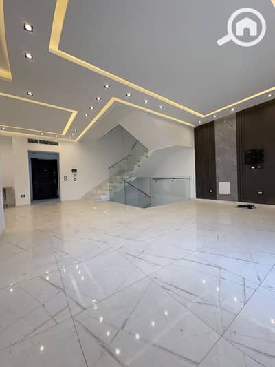 5 Bedroom Villa for Sale in 6th of October, Giza - WhatsApp Image 2026-03-09 at 12.53. 28 PM (10). jpeg