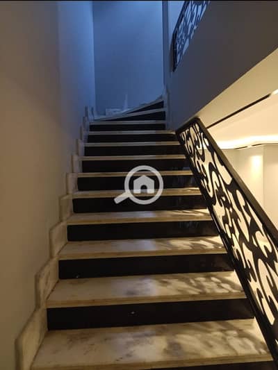 دوبلكس 5 غرف نوم للايجار في 6 أكتوبر، الجيزة - 1000836654. jpg