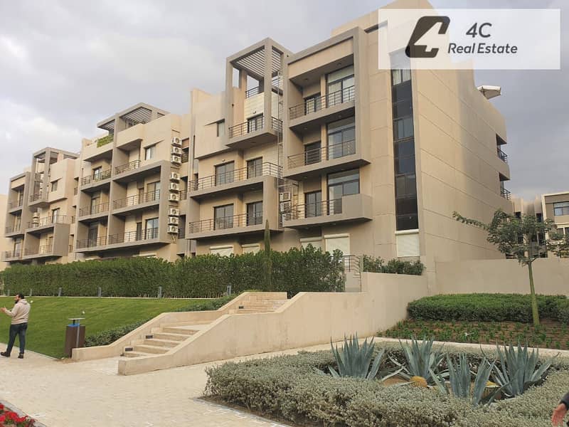 Apartment with landscape view 3 bedrooms Fully finished with ACs prime location for sale in Fifth Square Compound Al Marasem - Bild 2