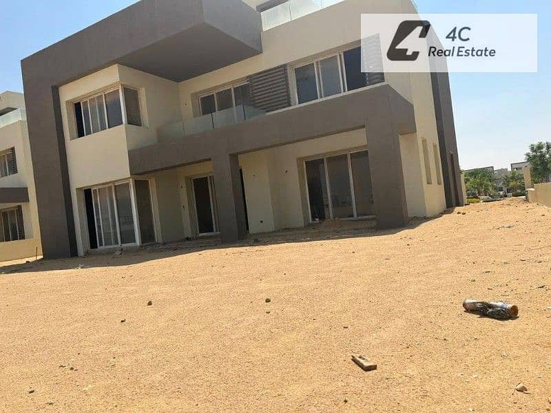 Under market price villa Standalone 326 m for sale ready to move view park141 fdan very prime location in Hyde Park - Więcej