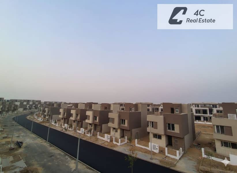 For Sale Standalone Villa 311 sq m ready to move Lowest Price in Palm Hills Compound Fifth Settlement New Cairo - Altro