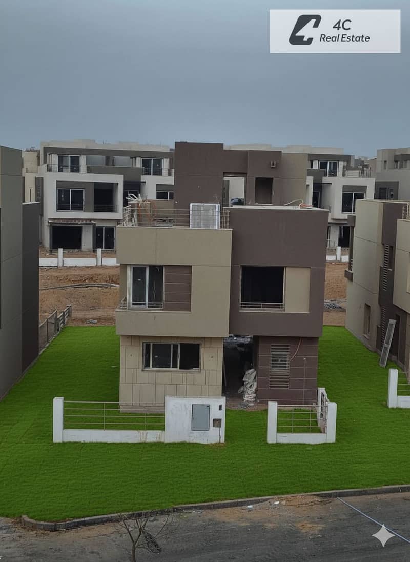 For Sale Standalone Villa 311 sq m ready to move Lowest Price in Palm Hills Compound Fifth Settlement New Cairo - Fler
