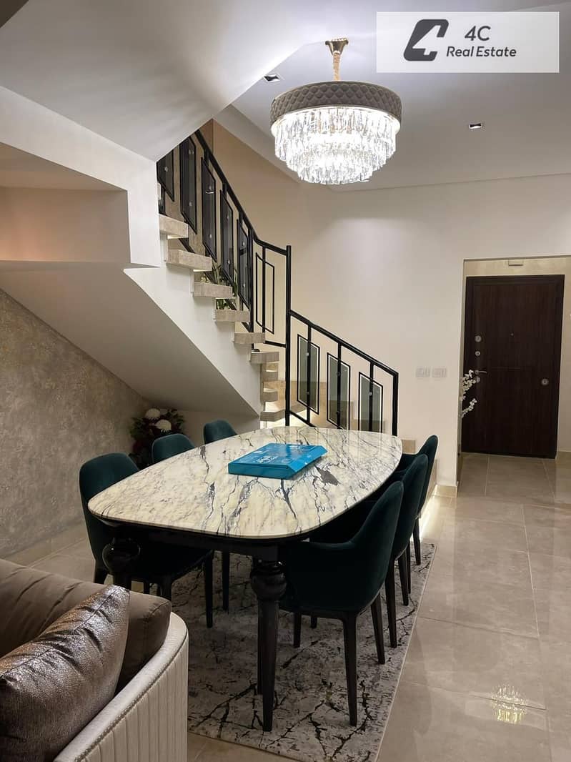 Penthouse Resale - Al Marasem - Fifth Square, 160 meters, at a price lower than what's available on the market - special finishing, very prime locatio - Widok 4