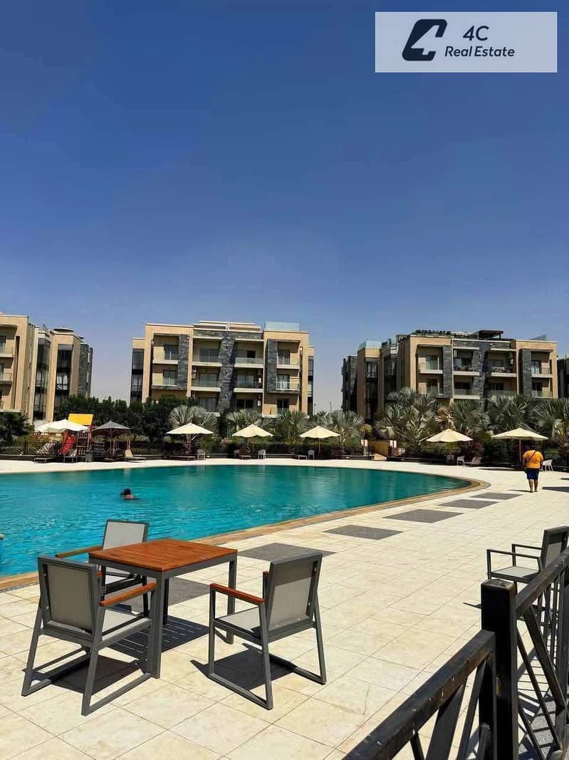 For sale at half the company price: a 3-bedroom apartment ready for viewing in Galleria Compound, Fifth Settlement, on 90th Street, with an open view. – pohled 4