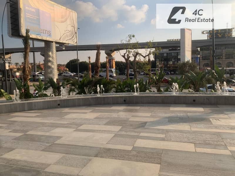 Own an office in Medlane Mall directly on 90th Street, 144 sq m, ultra-super deluxe finishing, with air conditioning, down payment and installment – další