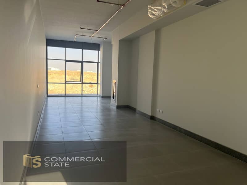 Ready to Move Office for Rent in The Hub by Waterway -New Cairo - Widok 2
