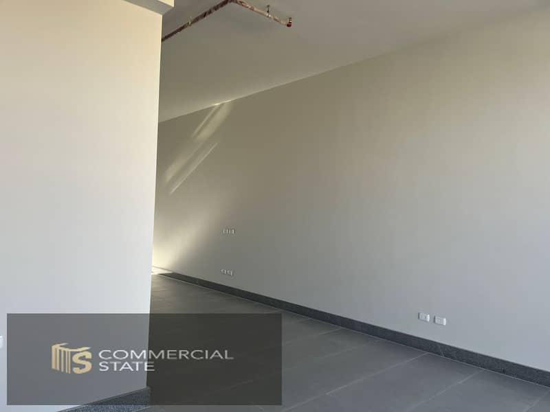 Ready to Move Office for Rent in The Hub by Waterway -New Cairo - Widok 4