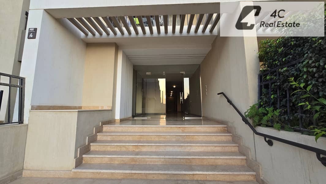 For Sale Apartment 168 sq m Finished Apartment in Fifth Square Al Marasem Compound New Cairo Fifth Settlement - Flere