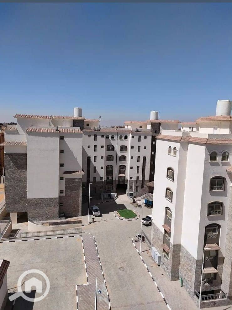 Duplex for Sale in Janna El Andalus Compound (Administrative Prosecution) New Cairo Near Club's Area & Katameya Gardens with Private Roof – pohled 4