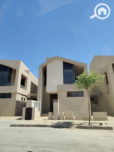 3 Bedroom Townhouse for Sale in Sheikh Zayed, Giza - WhatsApp Image 2025-09-28 at 12.33. 09_060001cd. jpg