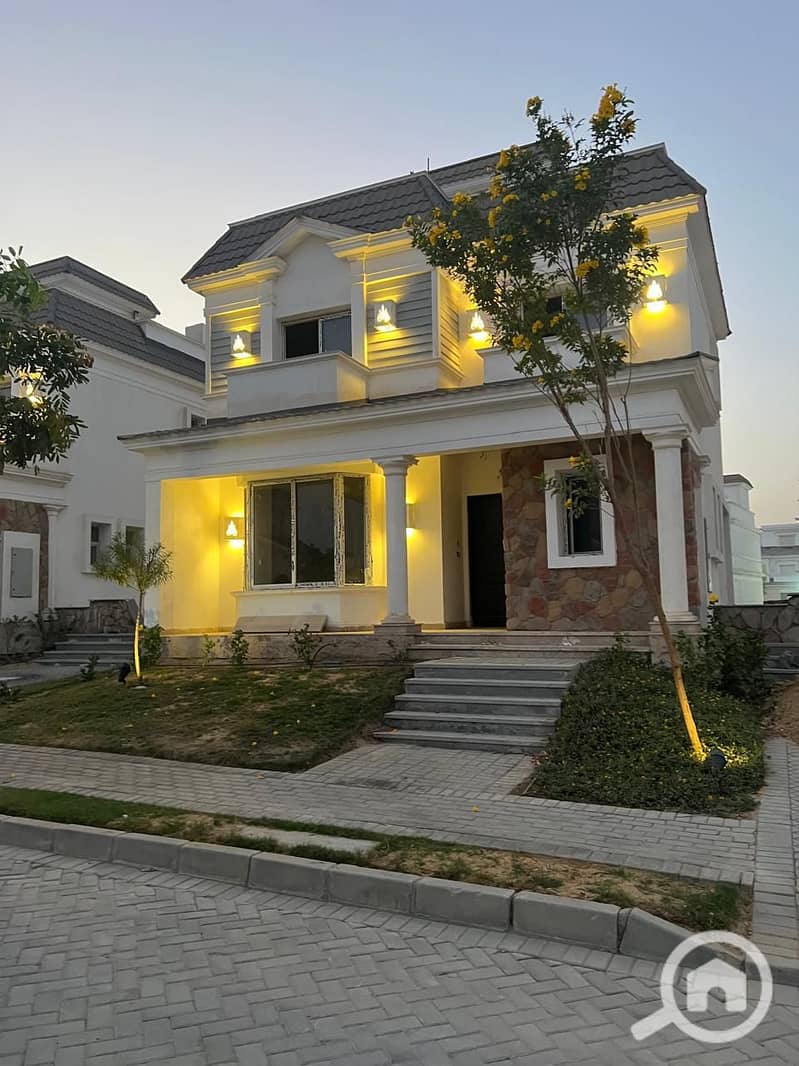 Luxury Townhouse for Sale with 10-Year Installments Near Mall of Arabia - Widok 2