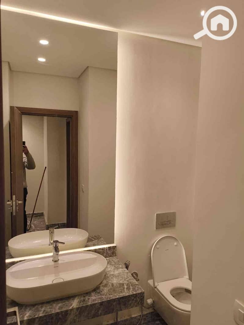 16 bf8bb121-816a-4e09-aeeb-f5ddd98a0e69. jpg
