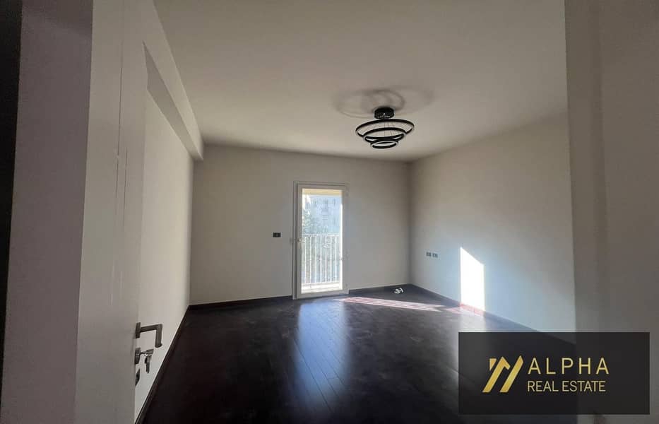 Standalone Villa for Rent in Mivida Next to Hyde Park and Close to the American University in New Cairo semi furnished - Widok 2