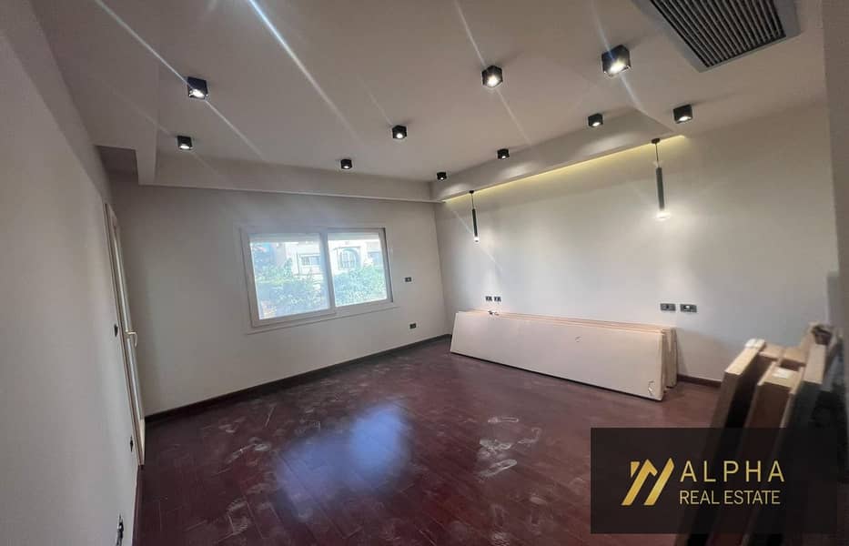 Standalone Villa for Rent in Mivida Next to Hyde Park and Close to the American University in New Cairo semi furnished - Więcej