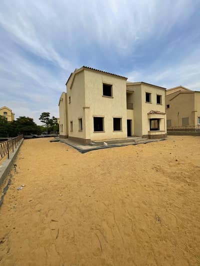 4 Bedroom Villa for Sale in Madinaty, Cairo - 8db733a6-89b2-4cb5-89e7-939181d3b1a5. jpg
