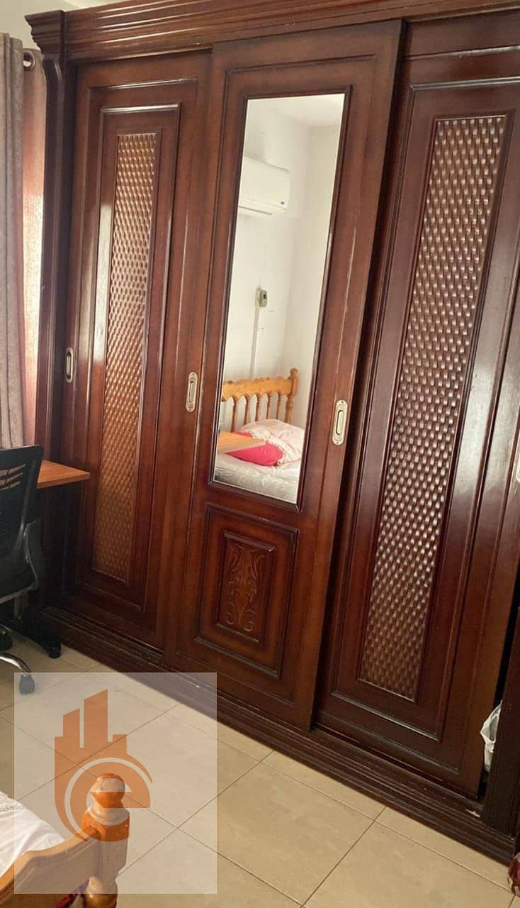 Furnished apartment 150 m directly on the sea - Fler