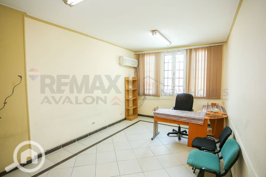 Administrative headquarters for sale 100 m Kamp Shizar (Ahmed Qomha direct) - Więcej