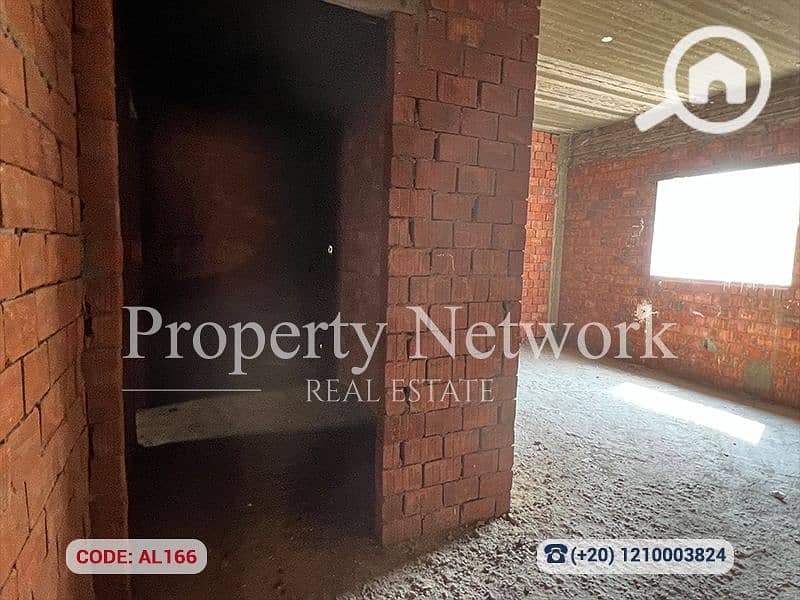 Half-finished apartment with a garden for sale - Extension West Golf - New Cairo, prime location ready for immediate delivery. - Więcej