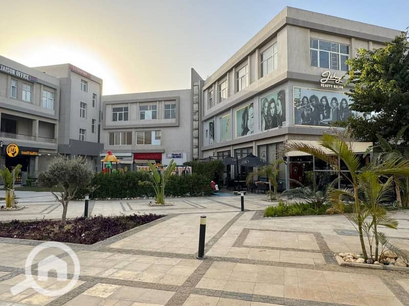 ready to move Front-facing shop for sale in Al Karma 4, Sheikh Zayed, near Beverly Hills - Widok 3