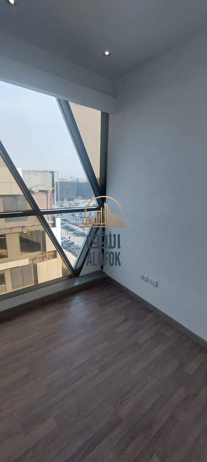 Office or Clinic for Rent – Cairo Business Plaza - Więcej