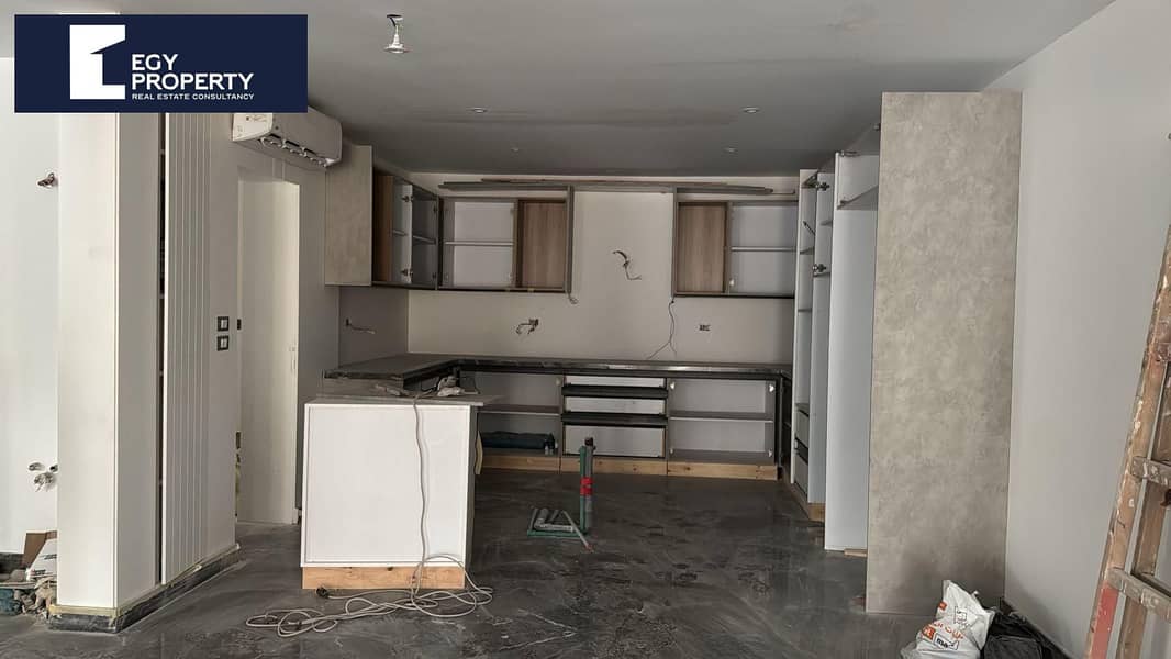 Super Lux 5 Bedroom Standalone Villa with Basement for Rent in Uptown Cairo - Ansicht 3