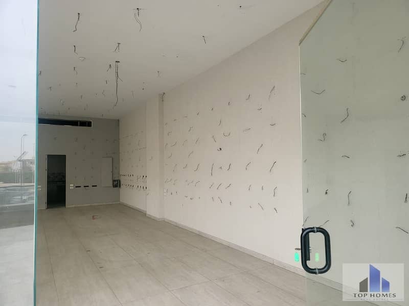 Restaurant & Cafe for rent 215 sqm in a prime location in North 90th - 5th Settlement - Fler