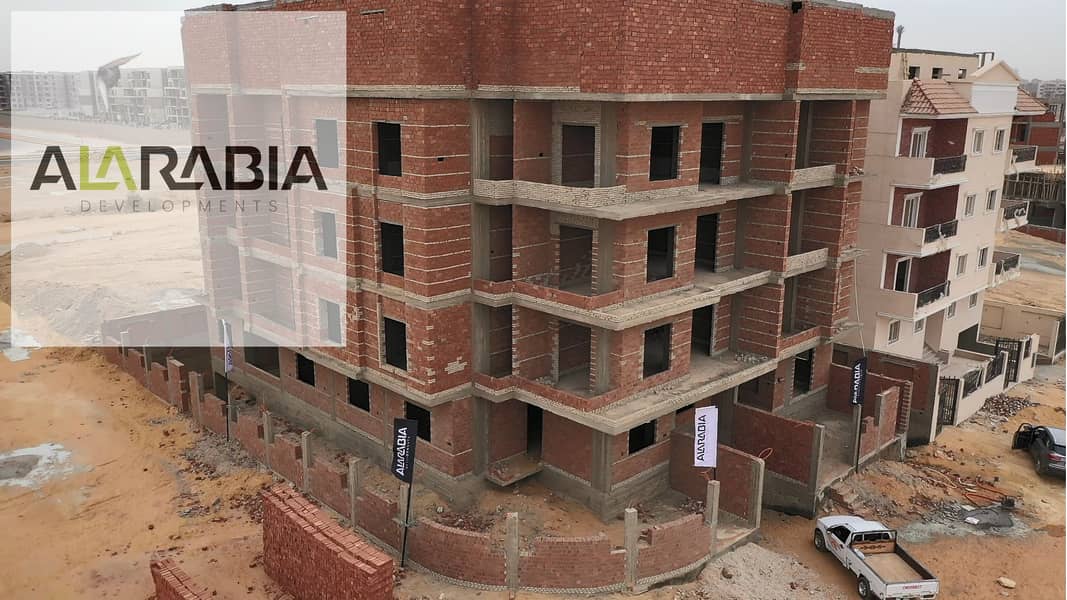 Apartment for sale, immediate delivery, 185m front; special price in Al-Andalus, New Cairo, Fifth Settlement, just steps from Al-Teseen Street; distinguished division, 3 rooms and a living room; golden opportunity. - Fler