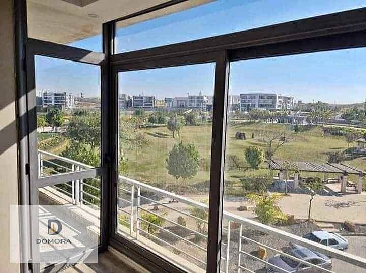 Duplex with a golf view for sale 1,000,000 in New Cairo. - Widok 2