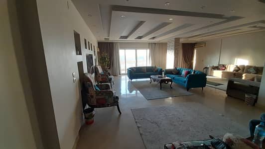 فلیٹ 4 غرف نوم للايجار في المهندسين، الجيزة - -1. jpg