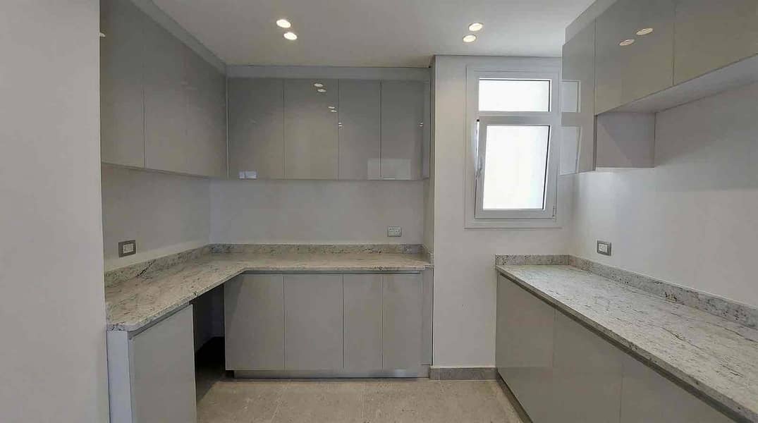 Villa for Rent in The Crown Palm Hills - Widok 4