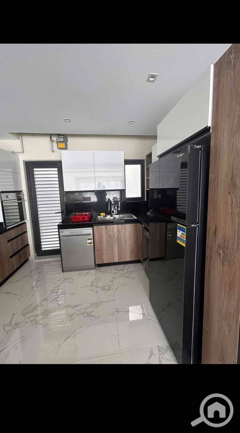 Furnished apartment for daily rent for families in Sheikh Zayed, awesome location in Beverly Hills compound. - Ansicht 3