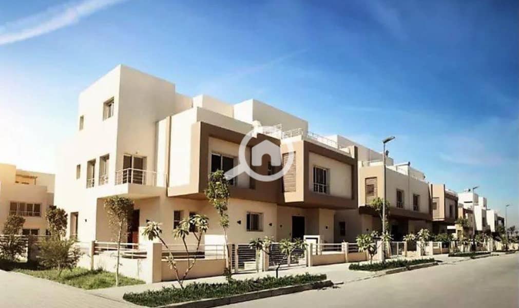 Villa for sale in Grand Heights in prime location , semi finished - Mehr