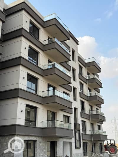 شقة 3 غرف نوم للبيع في الشيخ زايد، الجيزة - 621834676_1552764675959500_1068289259296380427_n. jpg